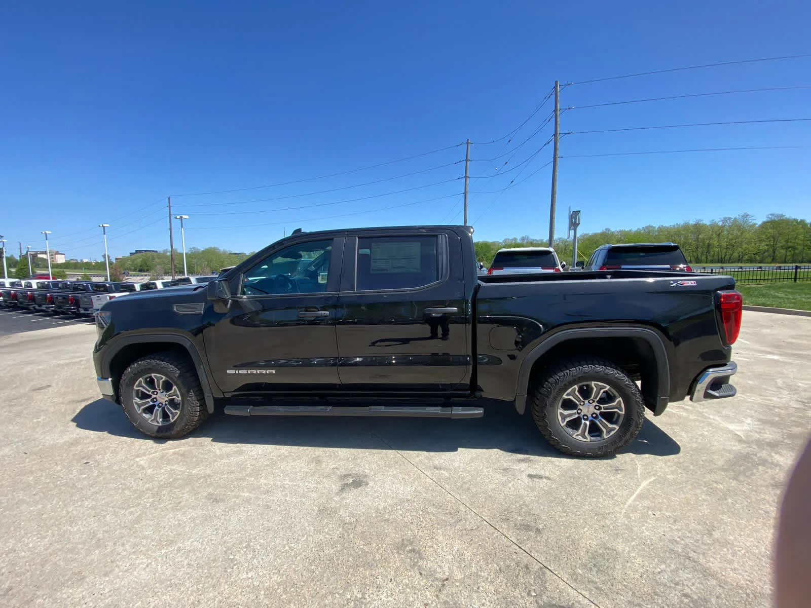 New 2026 Onyx Black GMC Pro image 6