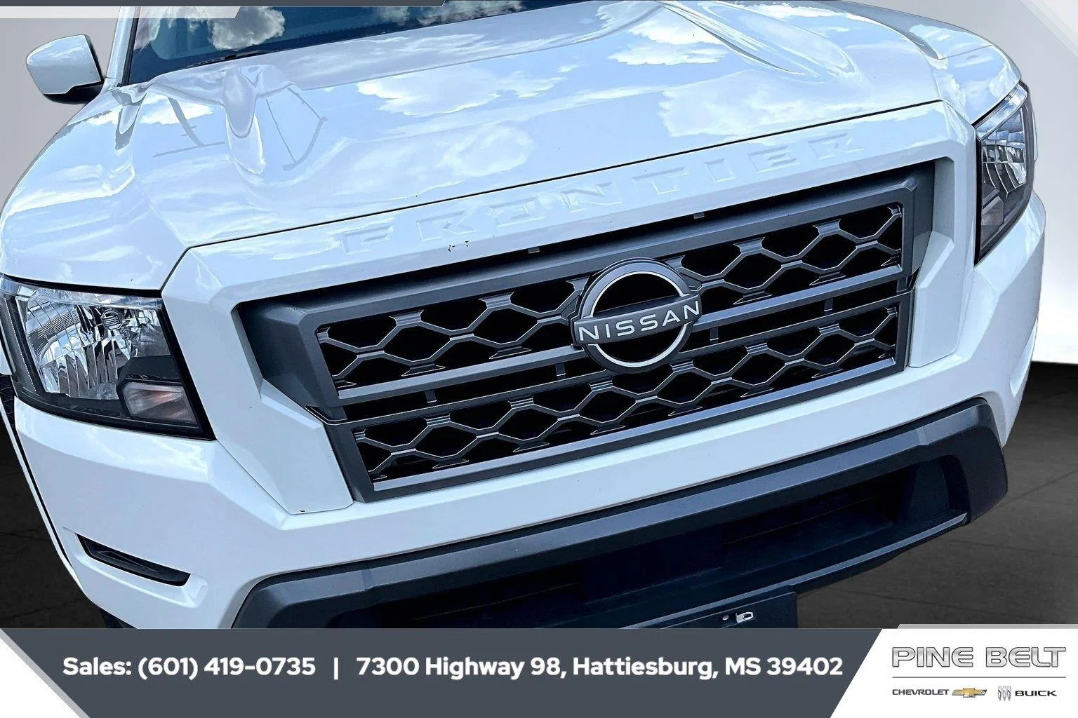 Used 2024 White Nissan SV image 22