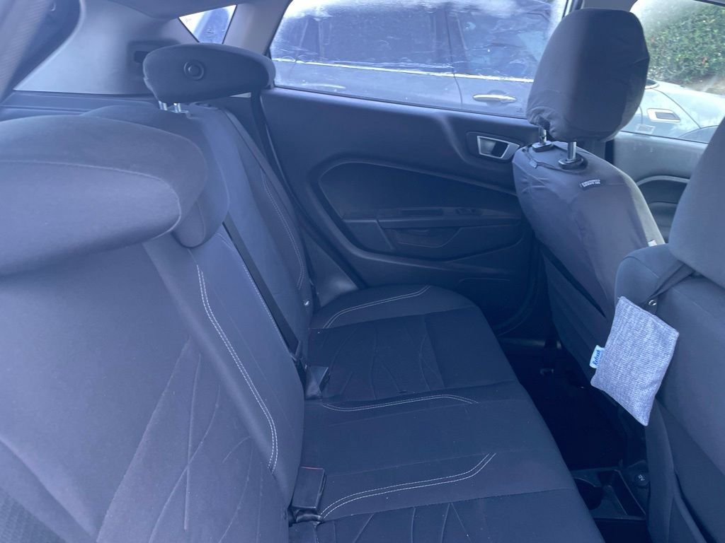 Used 2014 Ingot Silver Ford SE image 10