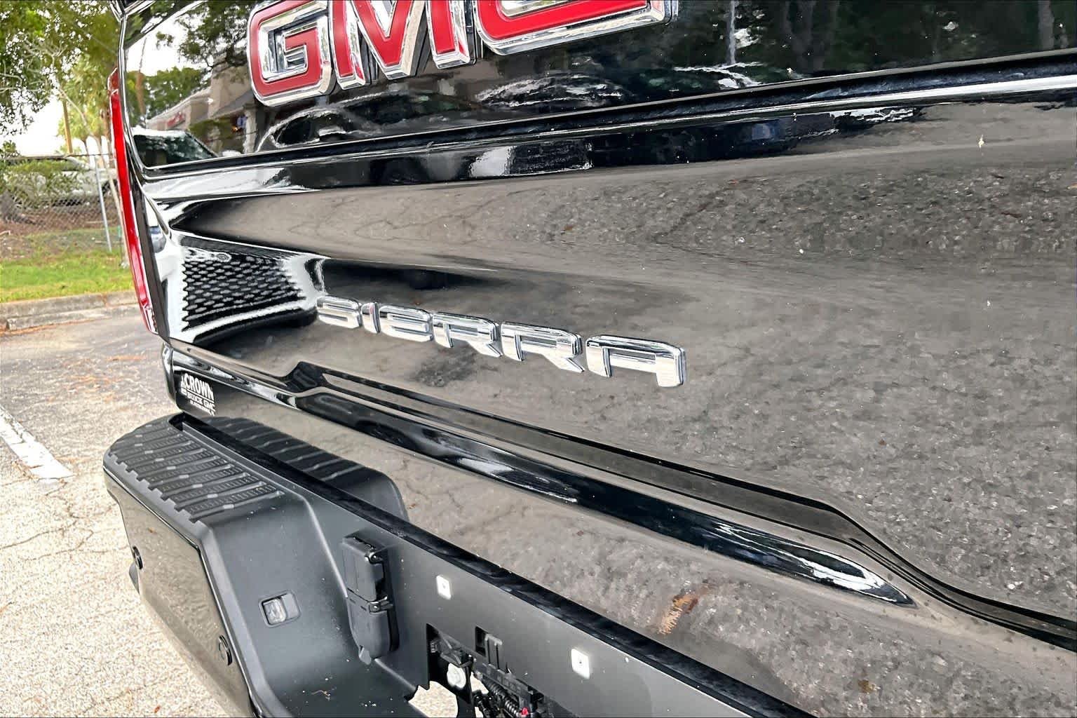Used 2021 Onyx Black GMC AT4 image 10