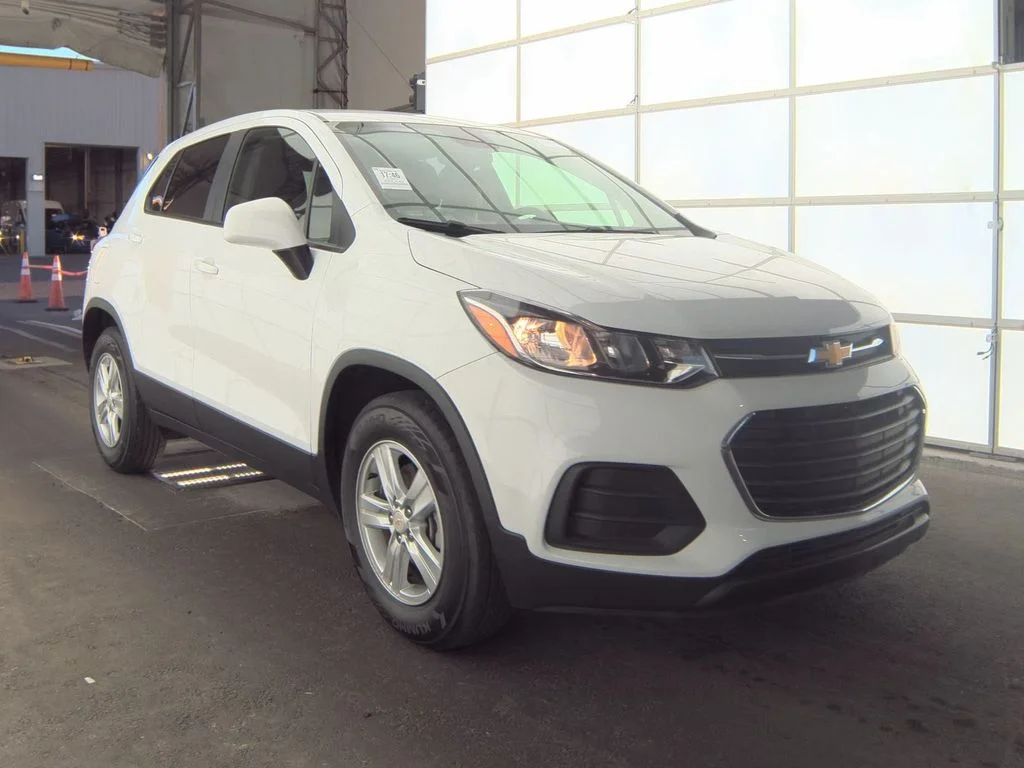 2021 Chevrolet Trax LS AWD's photo