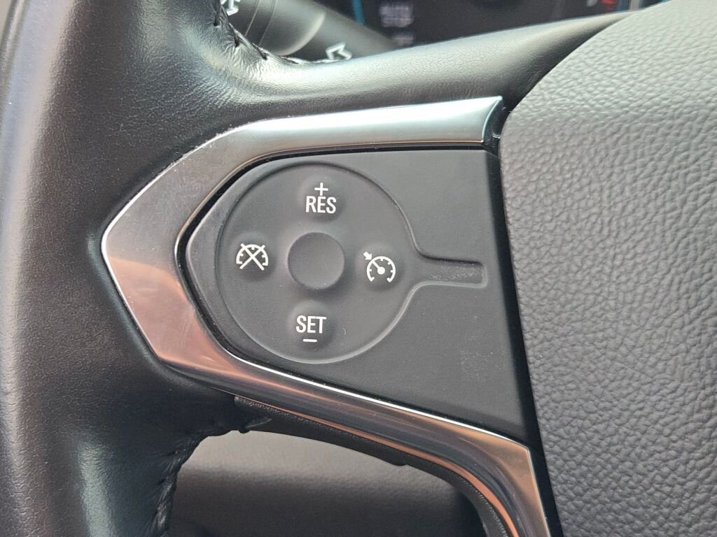 Used 2019 White Chevrolet LT image 26