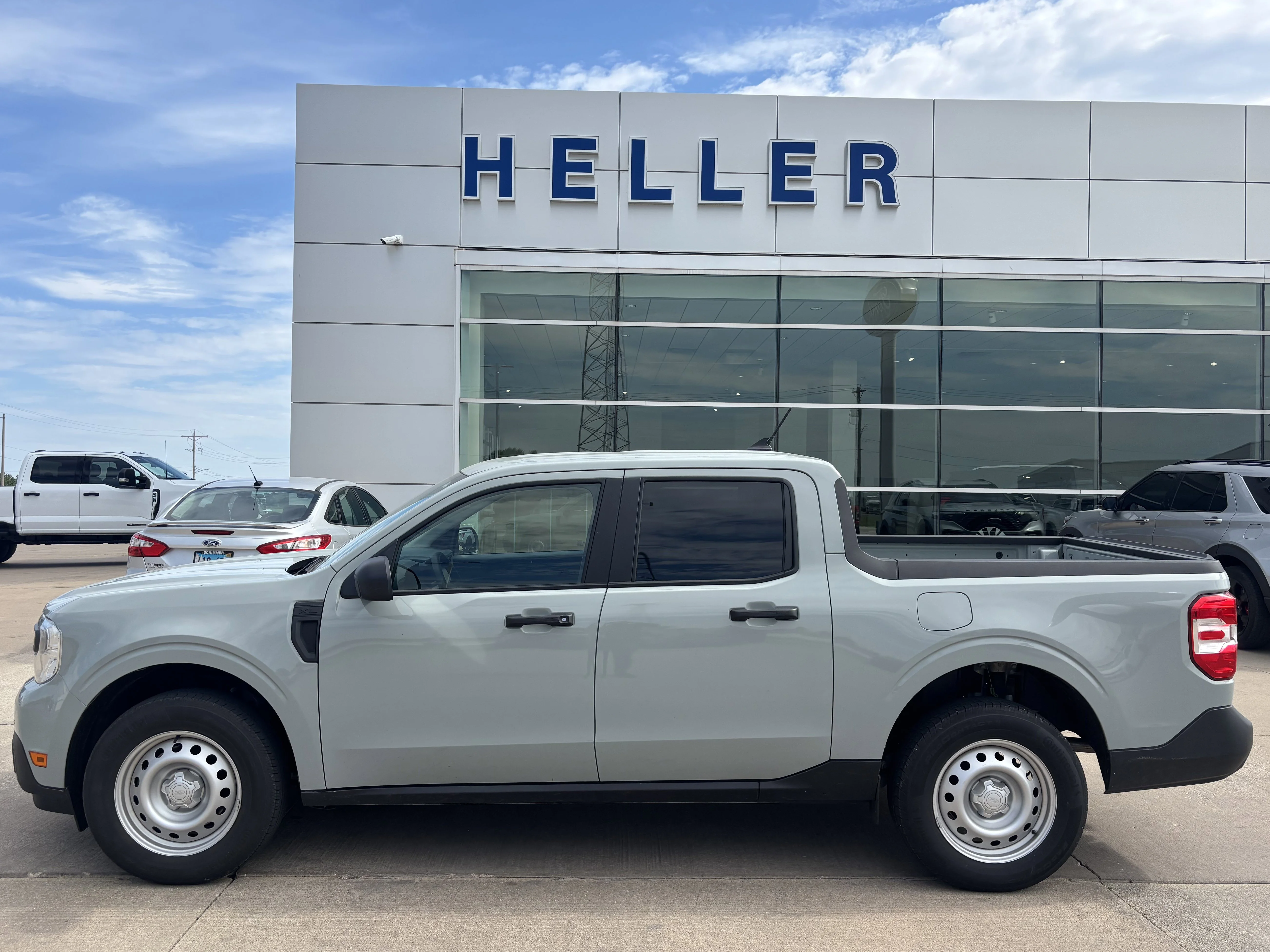 Used 2024 Cactus Ford XL image 3