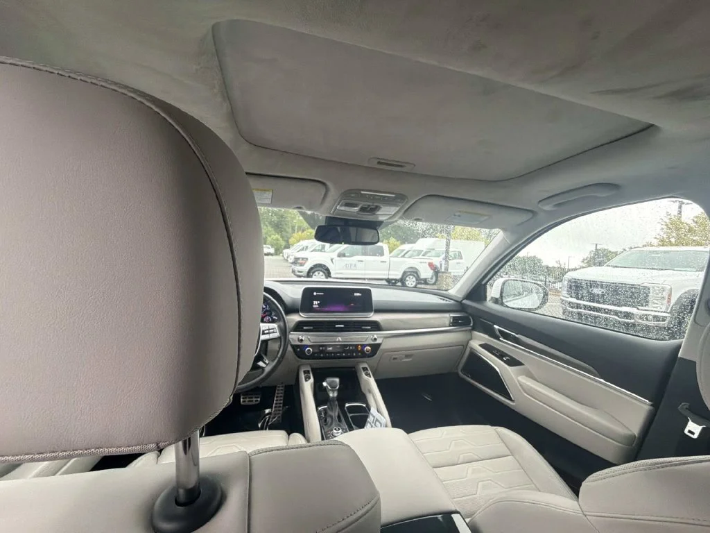 Used 2021 White Kia SX image 12