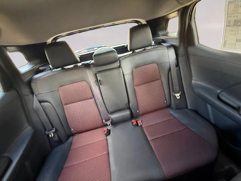 New 2027 Gray Nissan SR image 18