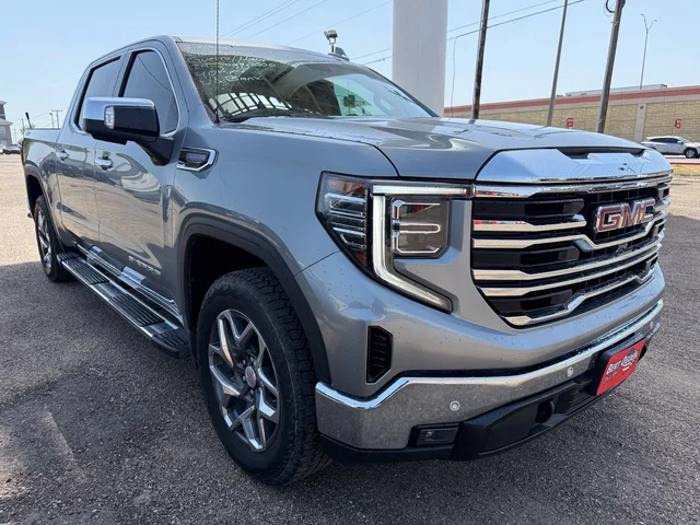 2024 GMC Sierra 1500 SLT