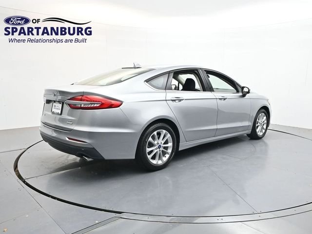 Used 2020 Silver Metallic Ford SE image 6
