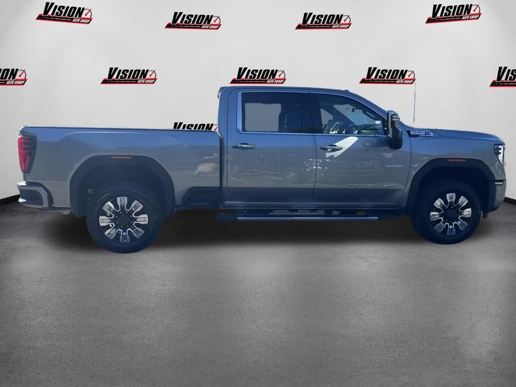 Used 2025 Silver GMC Denali image 6