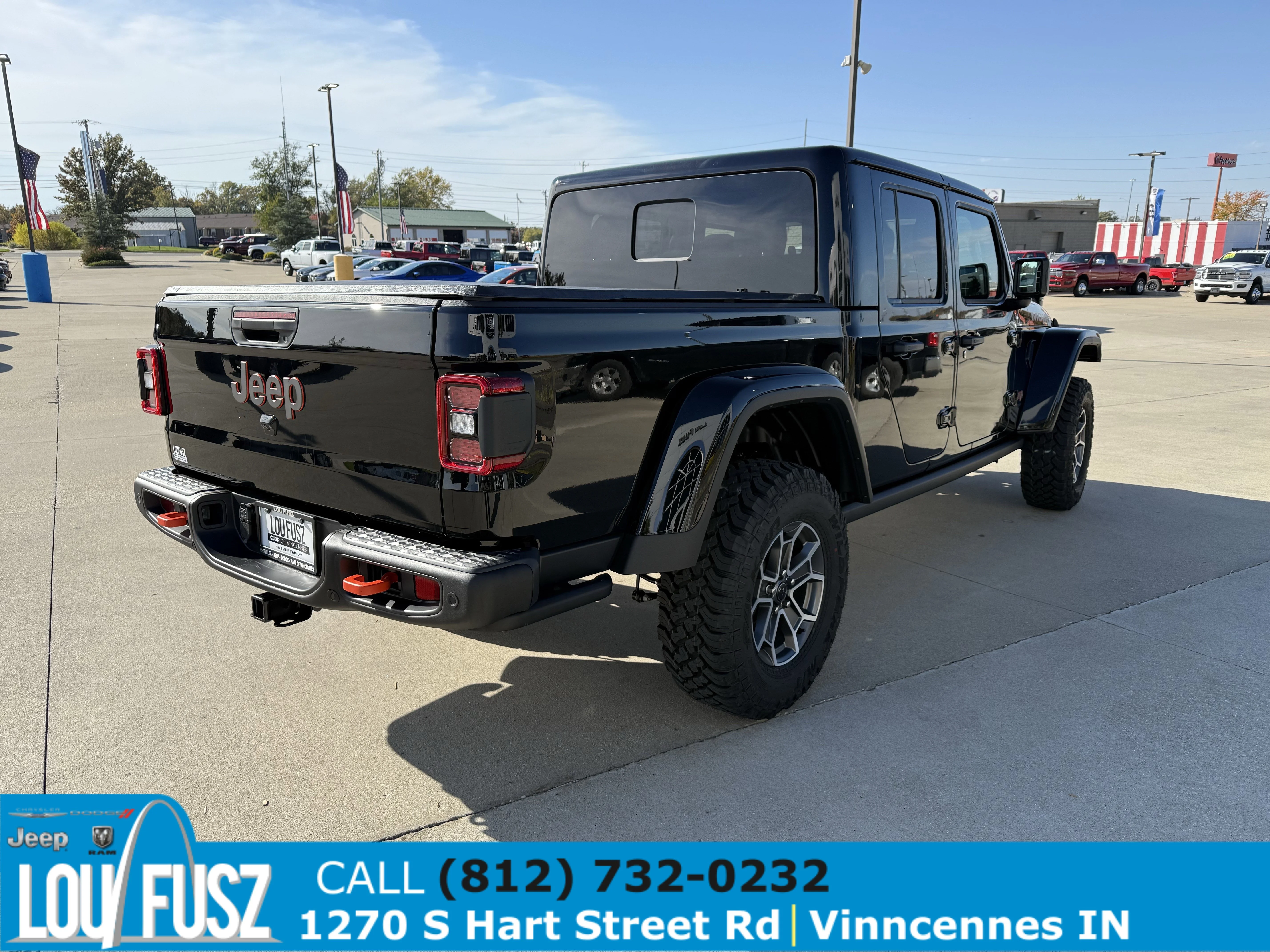 New 2026 Black Clear-Coat Exterior Paint Jeep Mojave X image 4