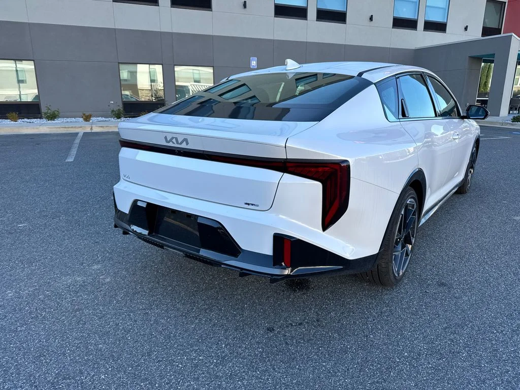 New 2025 White Kia GT-Line image 3