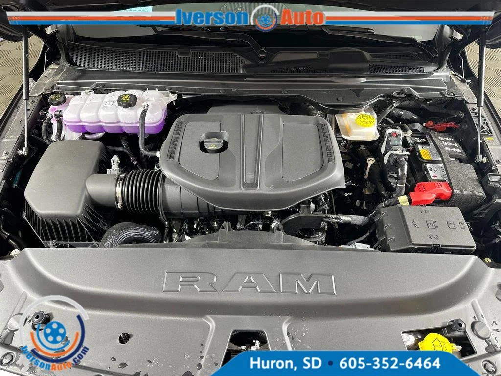 New 2026 Granite Crystal Metallic Clearcoat Ram Laramie image 3