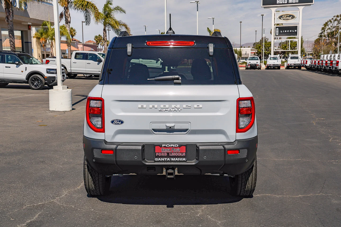 New 2026 Space White Metallic Ford Badlands® image 5