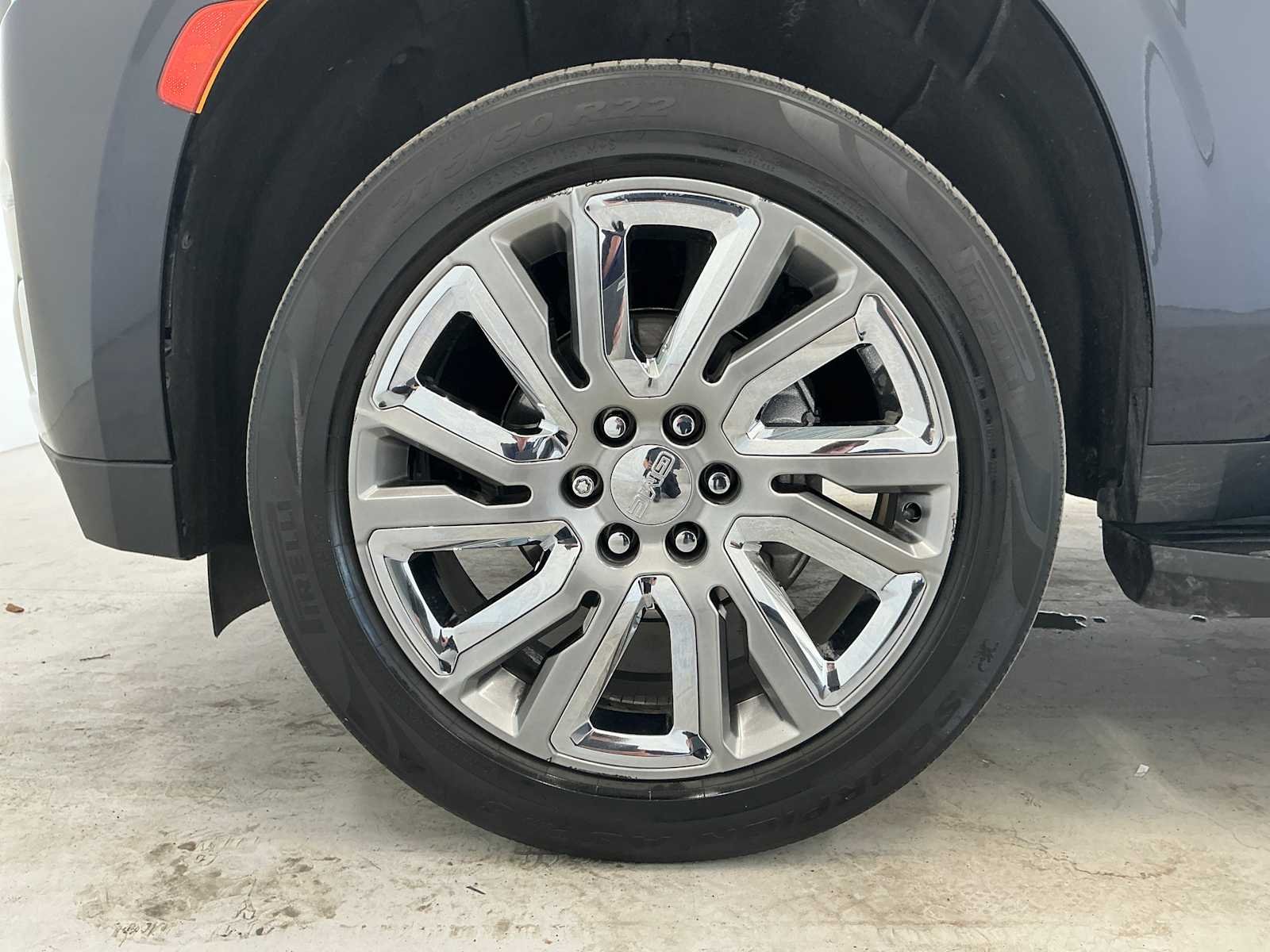 Used 2021 Midnight Blue Metallic GMC SLT image 9