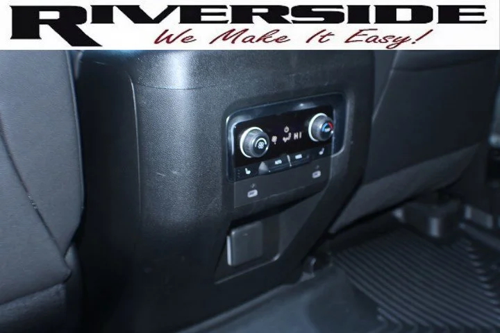 Used 2023 Black Chevrolet Z71 image 17