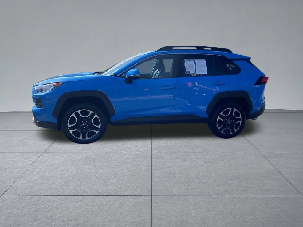 Used 2020 Blue Toyota Adventure image 3