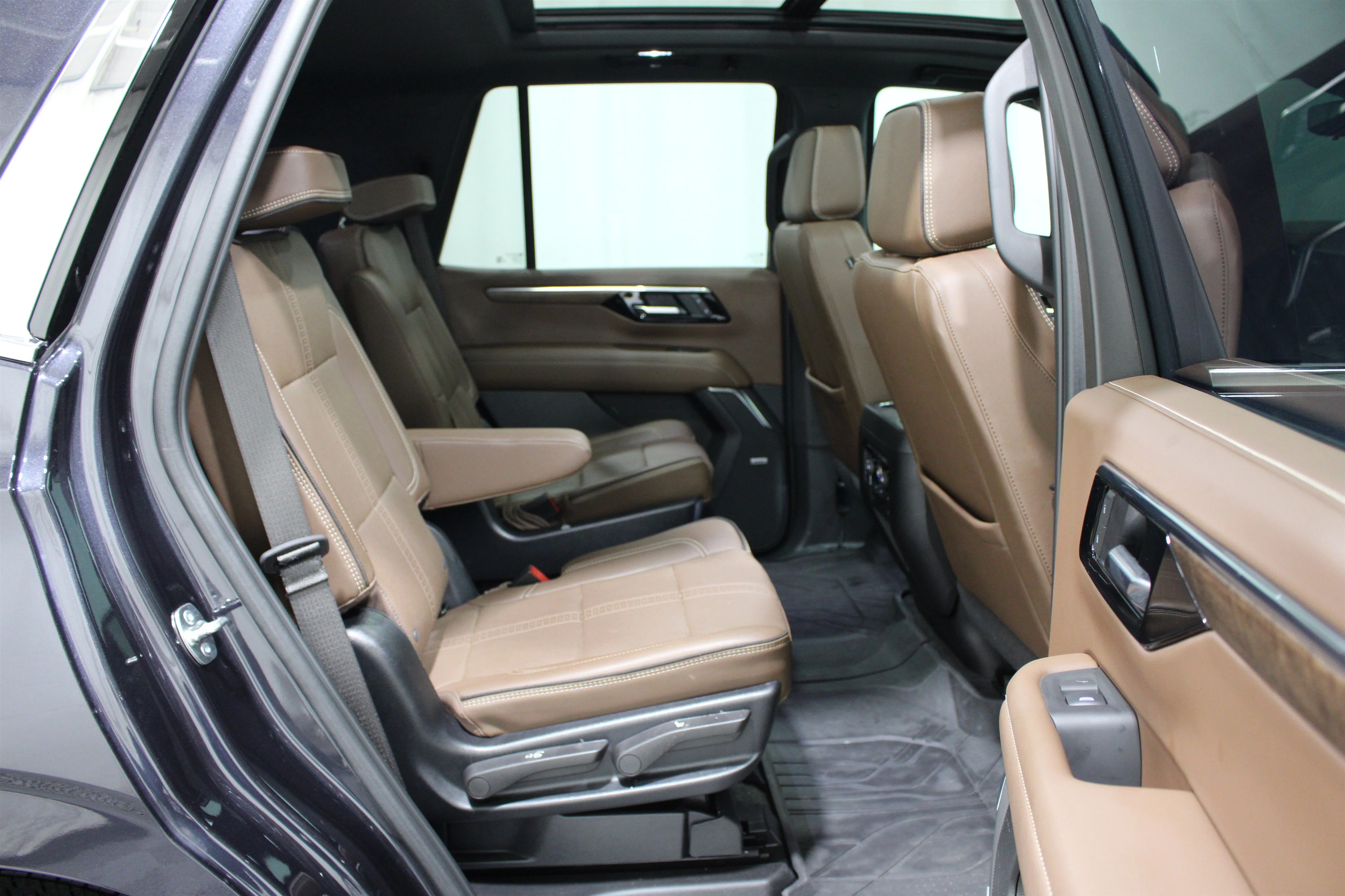 2025 Chevrolet Tahoe High Country - Photo 27
