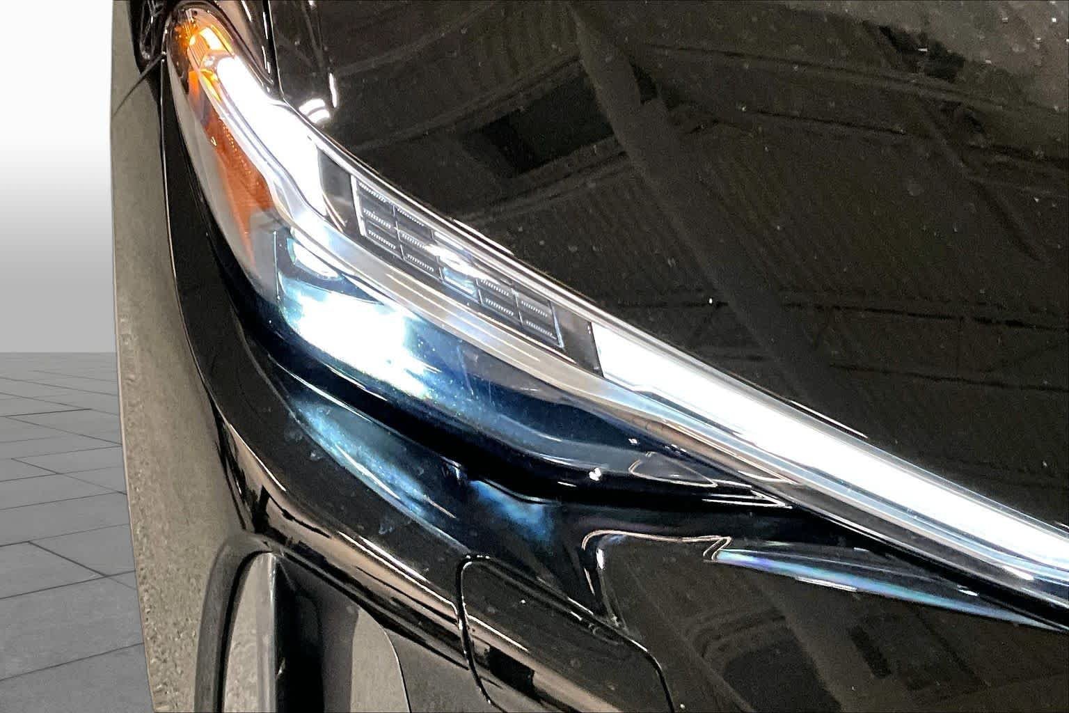Used 2025 Mythos Black Metallic Audi Premium Plus image 30
