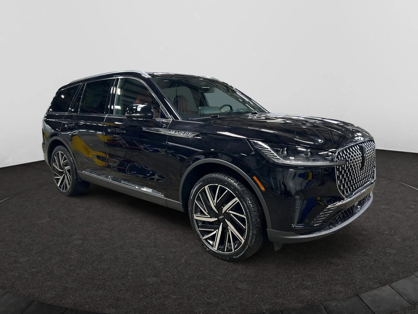 New 2026 Infinite Black Metallic Clearcoat Lincoln Reserve image 7