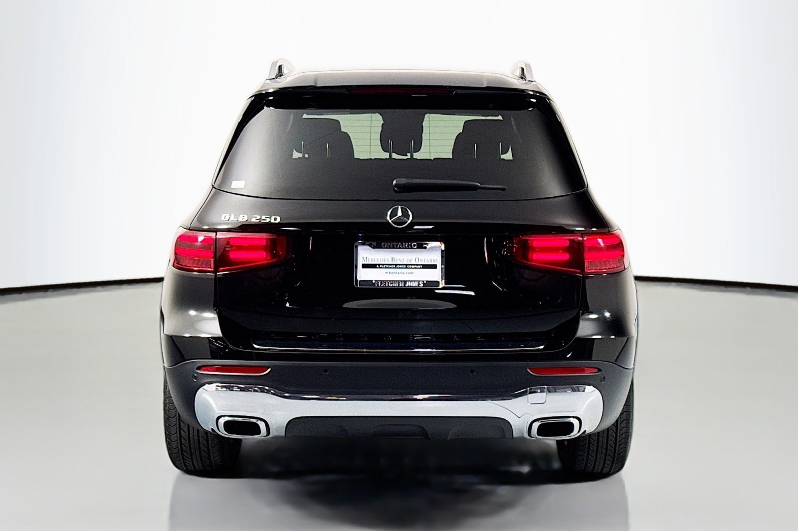 Certified Used 2026 Night Black Mercedes-Benz GLB 250 image 5