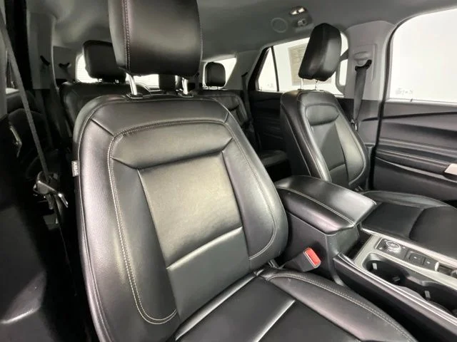 Used 2020 Silver Ford XLT image 14