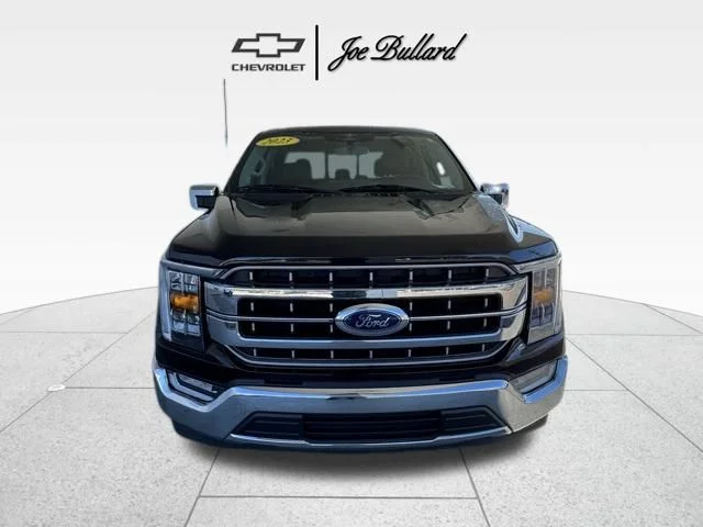 Used 2023 Black Ford Lariat image 3