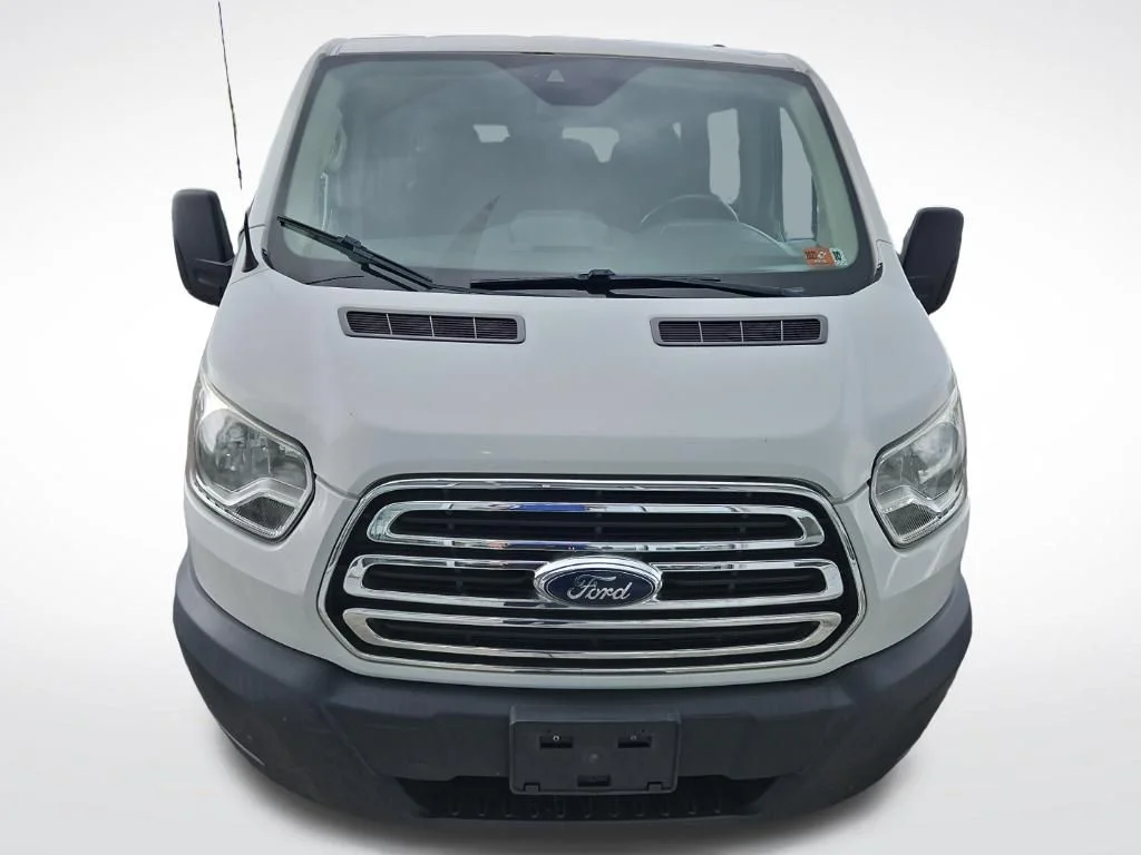Used 2016 White Ford XLT image 2