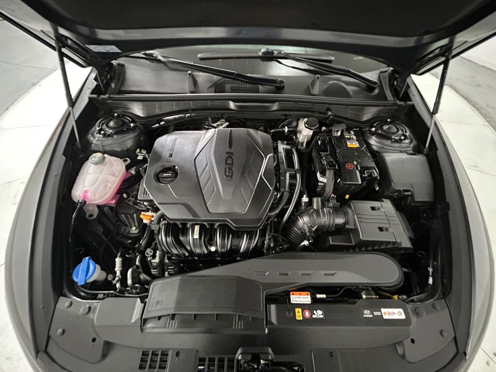 Used 2025 Gray Hyundai SEL image 21