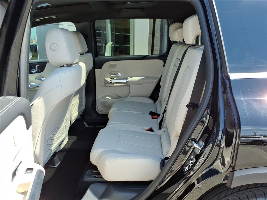 New 2026 Night Black Mercedes-Benz GLB 250 image 11