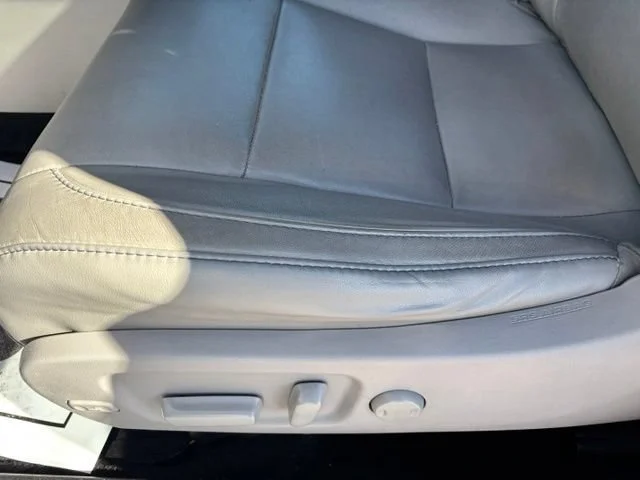 Used 2017 White Toyota XLE image 16