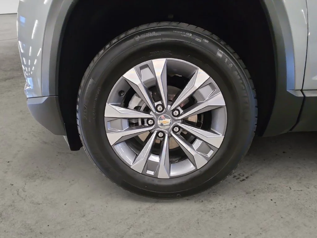2026 Chevrolet Equinox LT - Photo 13