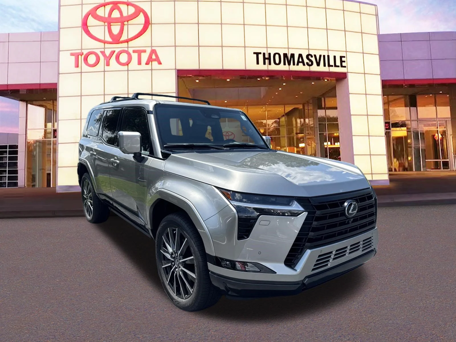 Used 2026 Silver Lexus 550 Luxury+ image 3