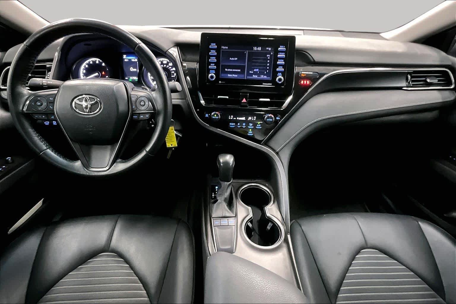 Used 2024 Ice Cap Toyota SE image 15
