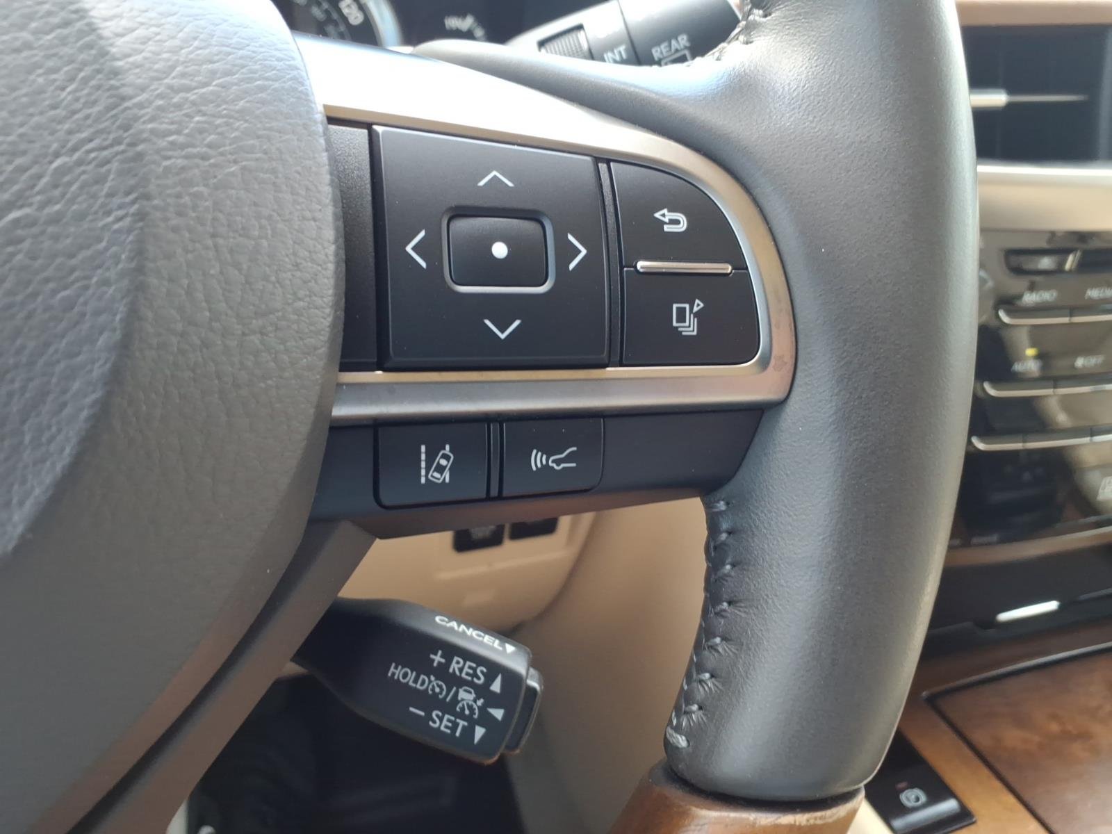 Used 2020 Black Onyx Lexus Three-Row image 28