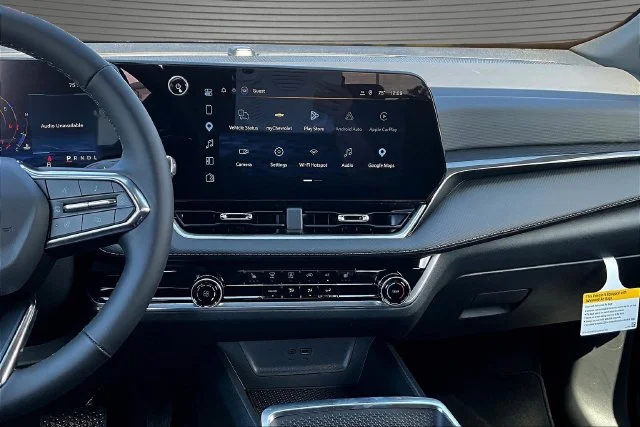 2027 Chevrolet Equinox LT - Photo 6