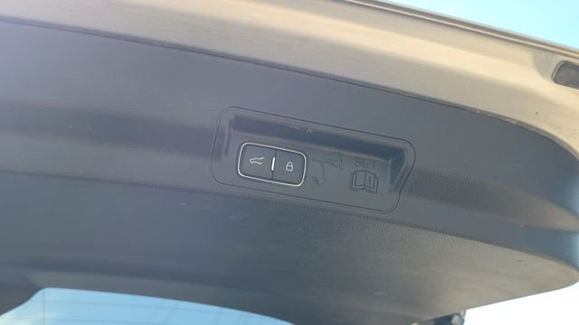 Used 2020 Silver Ford Base image 13