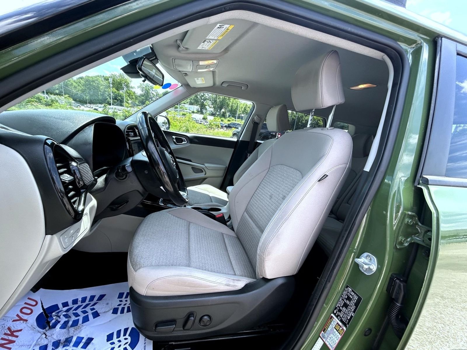 Used 2020 Green Kia EX image 11