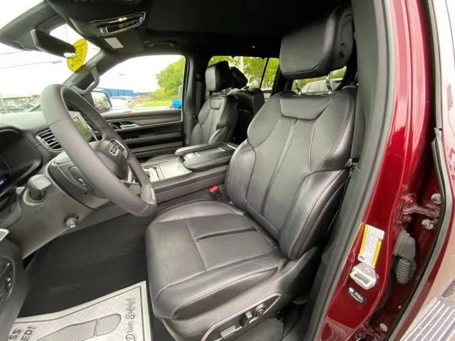 Used 2024 Red Jeep Series III image 9