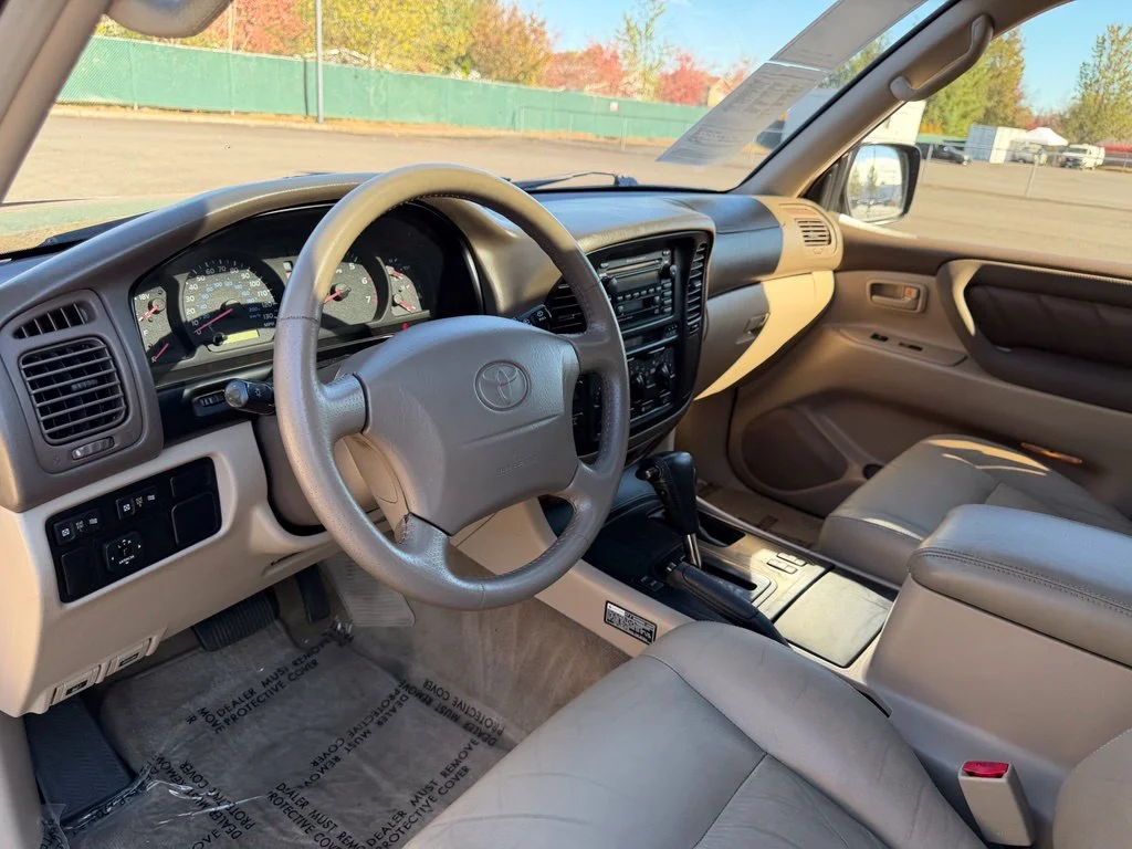 Used 2000 Black Toyota Base image 16
