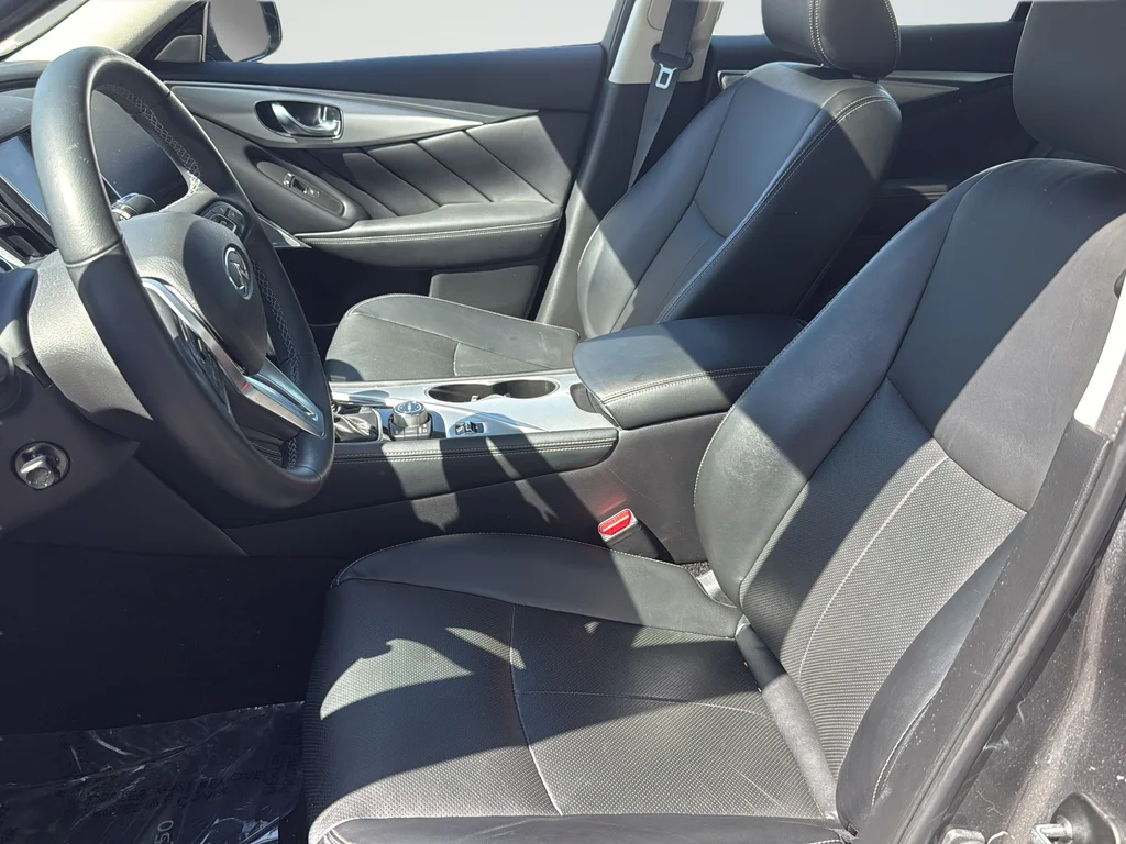 Used 2023 Gray INFINITI LUXE image 15