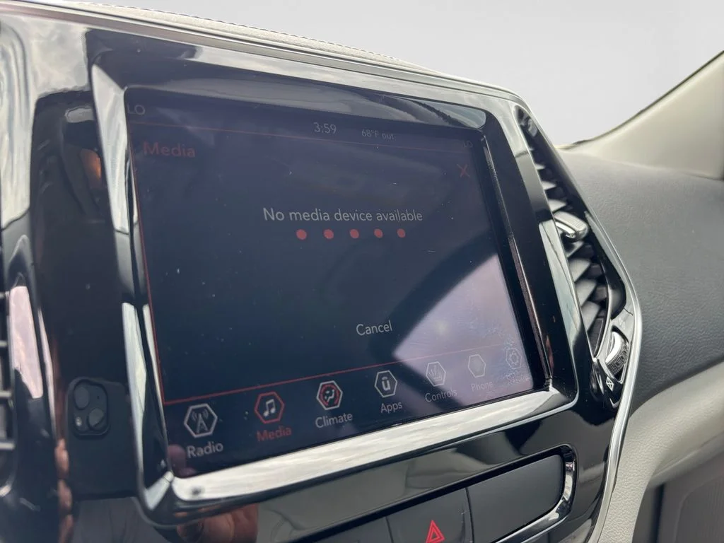 Used 2019 Gray Jeep Limited image 24
