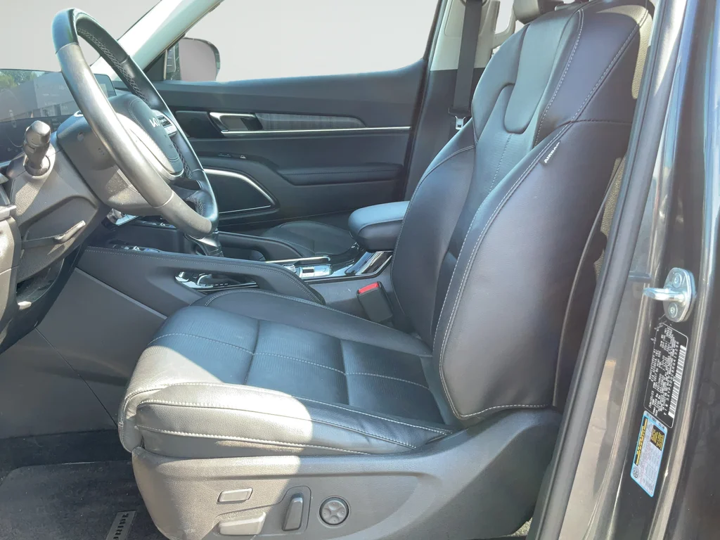 Certified Used 2024 Gray Kia SX image 16