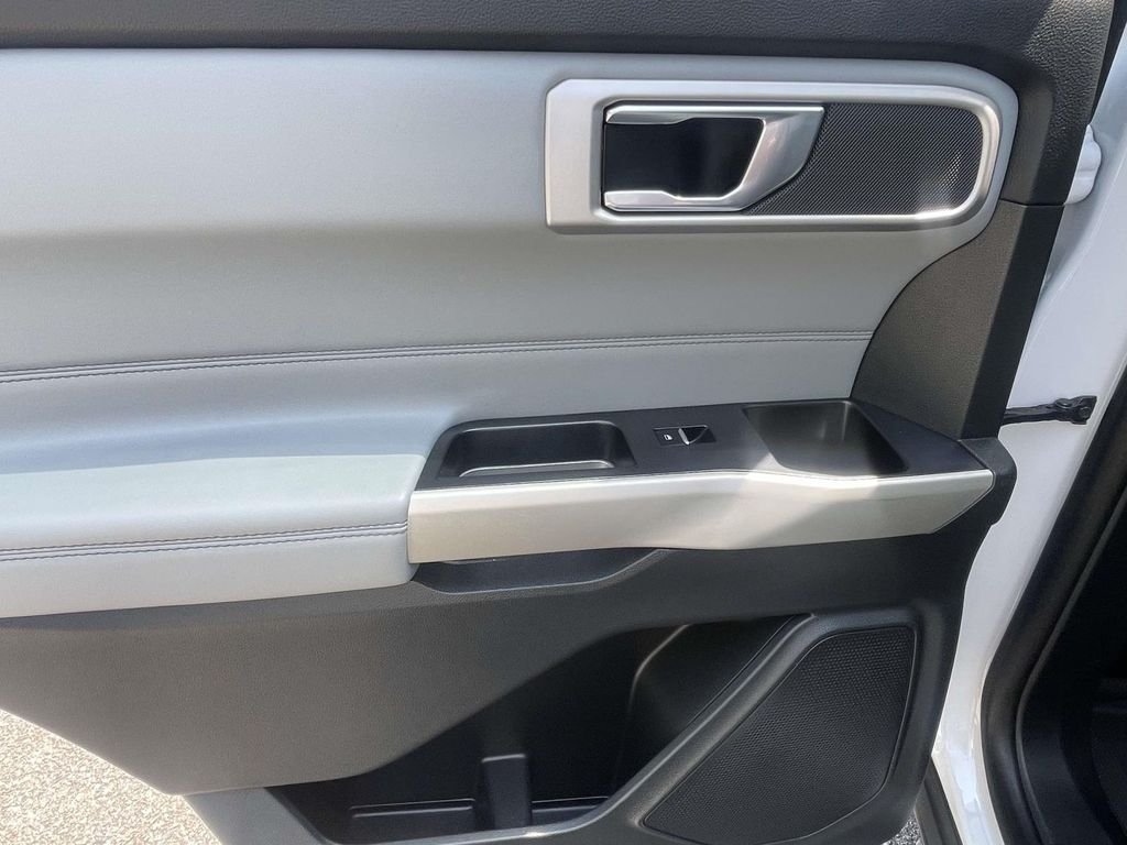Used 2021 White Ford XLT image 14