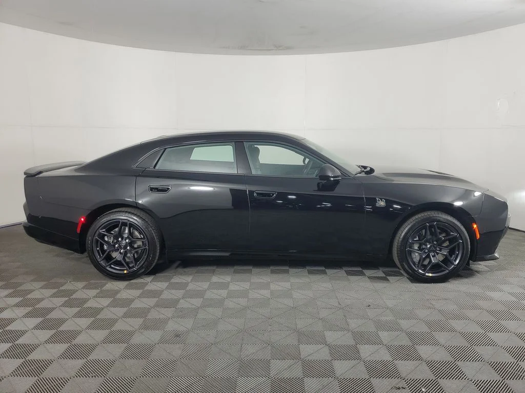 New 2026 Diamond Black Crystal Pearlcoat Dodge Scat Pack image 3