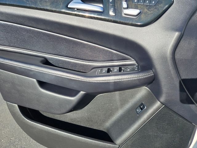 Used 2017 White Mercedes-Benz GLE 350 image 17