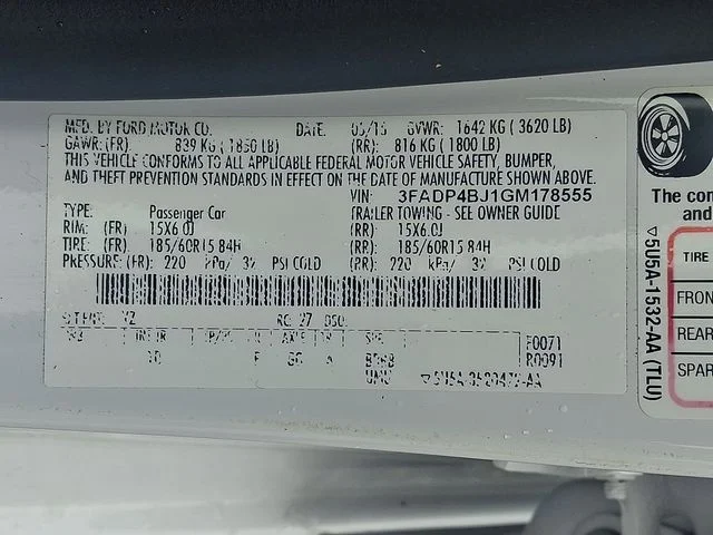 Used 2016 White Ford SE image 22