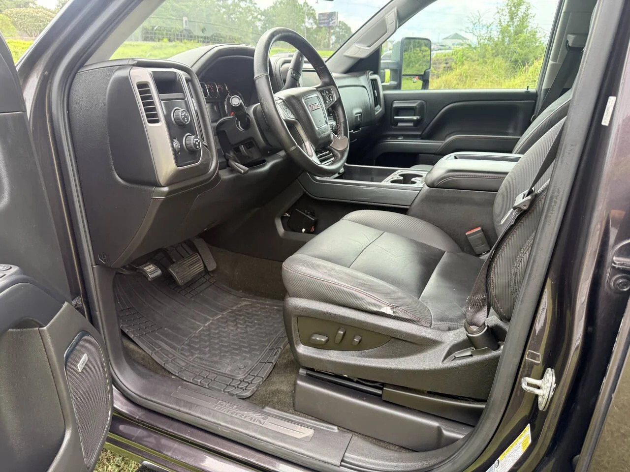 Used 2015 Gray GMC SLT 4x4 4dr Crew Cab 5.8 ft. SB image 21