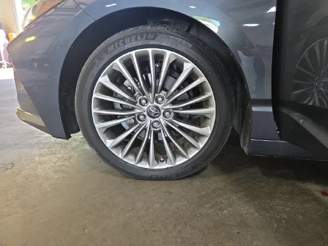 Used 2019 Gray Toyota Limited image 27