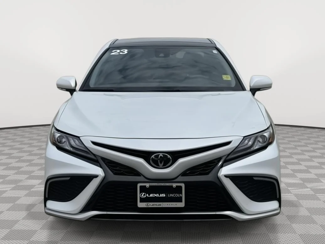 Used 2023 Wind Chill Pearl Toyota XSE image 11
