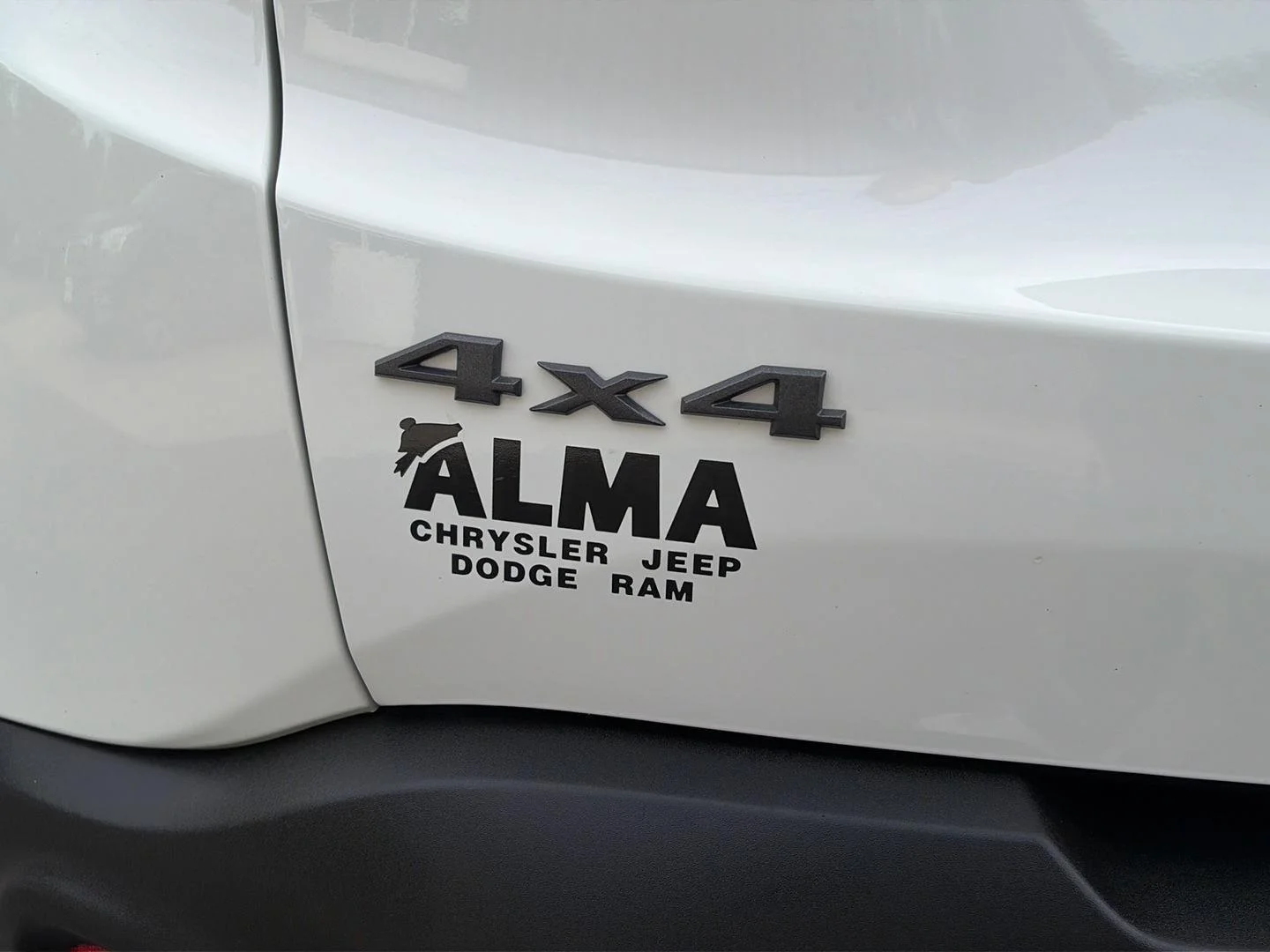 Certified Used 2021 Alpine White Clearcoat Jeep Trailhawk image 16