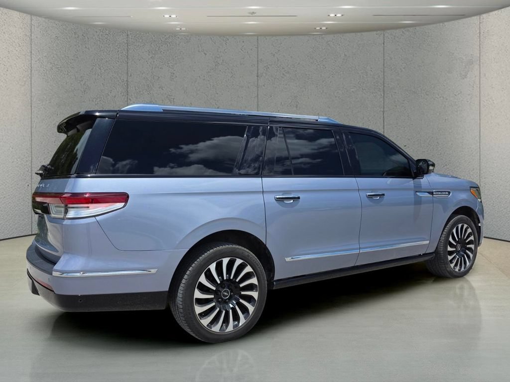 Used 2022 Crystal Blue Metallic Lincoln Black Label image 4